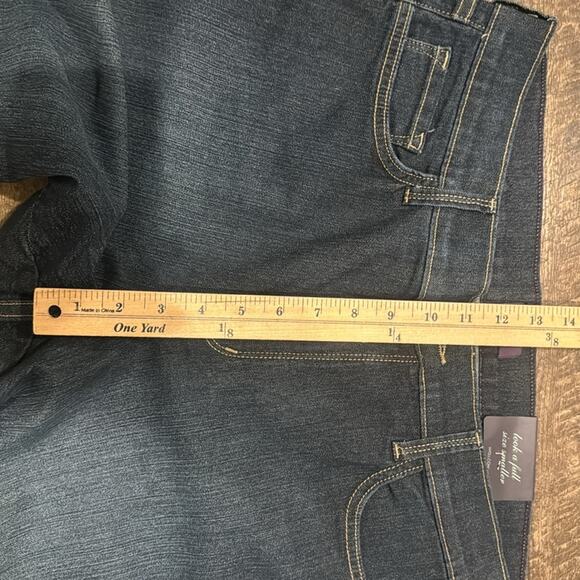 NWT NYDJ Women's Plus Size Crop Jeans Dark Wash Size 14W - Picture 4 of 7